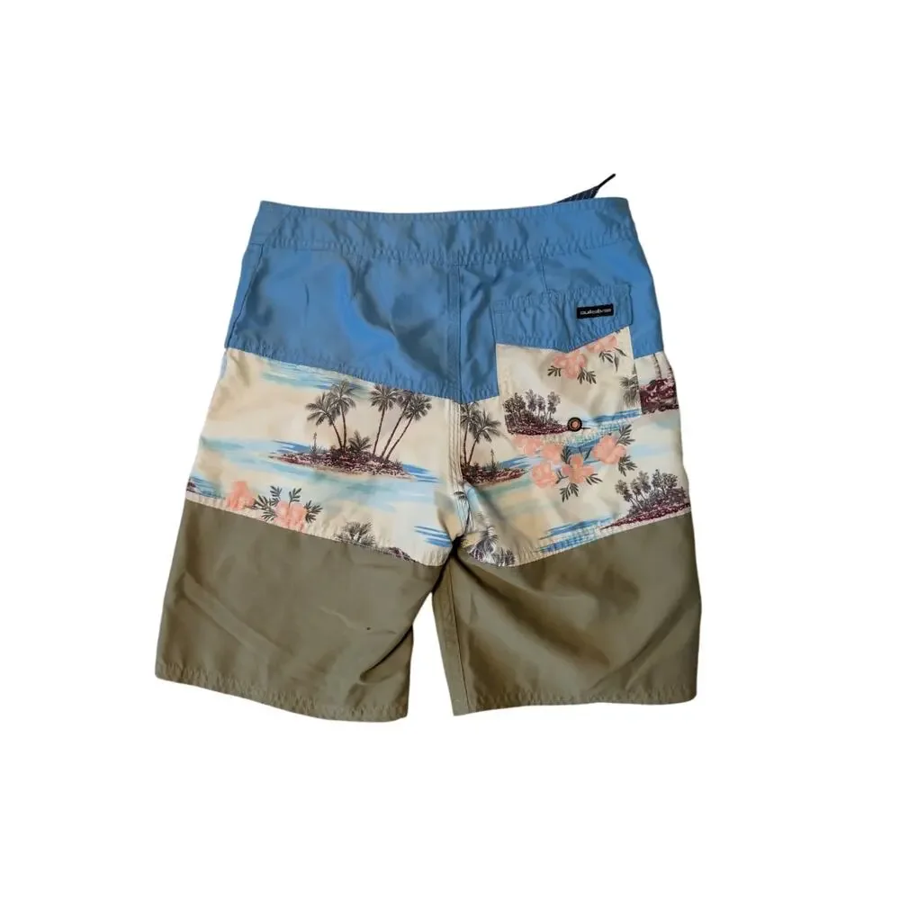 Quiksilver highline Boys swim trunks/board shorts, size 25 (10); Blue & Green